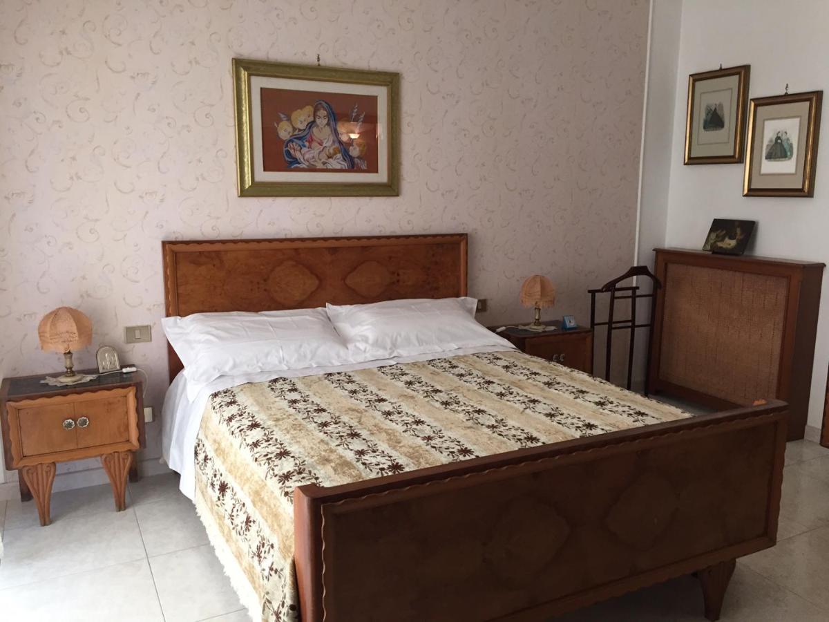 B&B Donna Porzia Trani Esterno foto