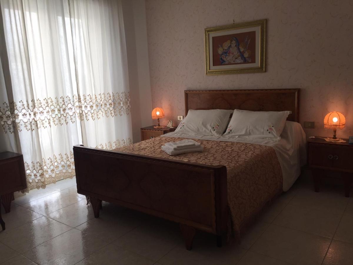 B&B Donna Porzia Trani Esterno foto