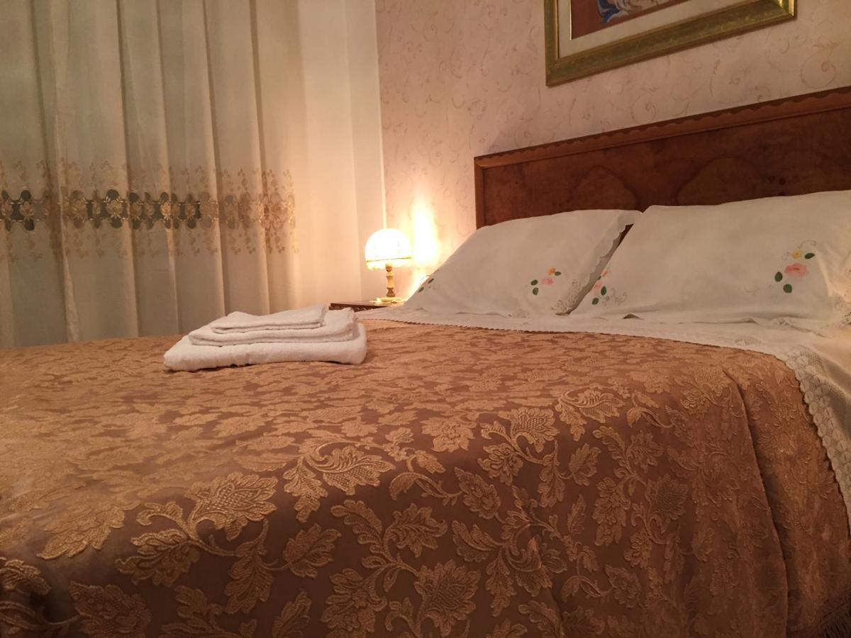 B&B Donna Porzia Trani Esterno foto